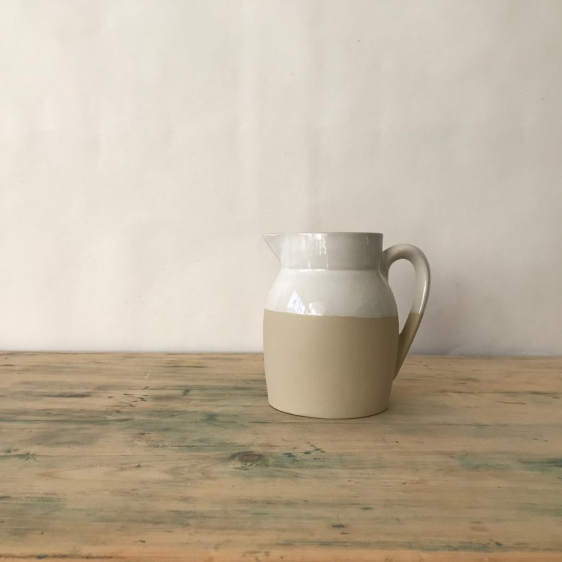 Water jug - Trela Tinos