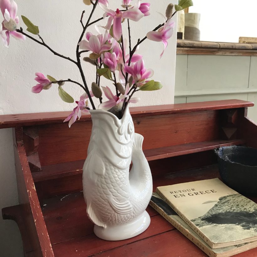 Guggle Jug - Trela Tinos