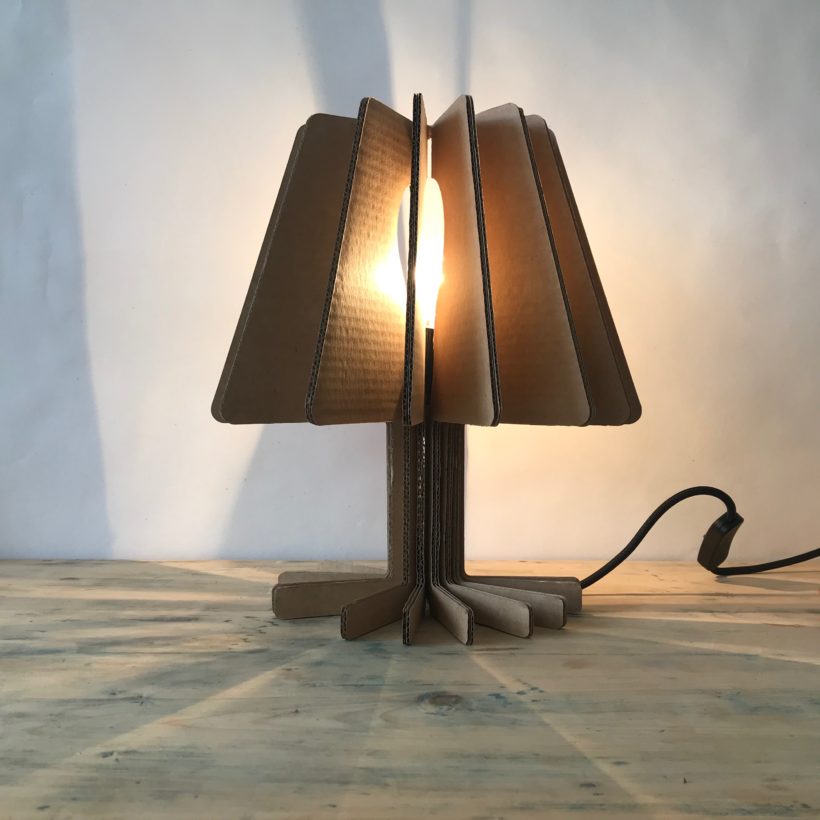 Cartonado table lamp - Trela Tinos