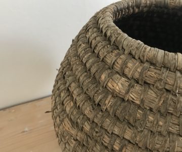 Old Straw Basket - Trela Tinos